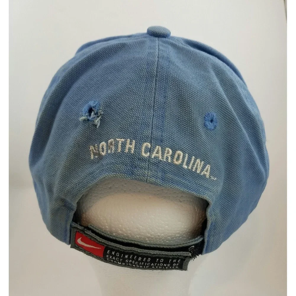 Nike Worn Faded North Carolina Tar heels Baseball Cap Hat Carolina Blue White